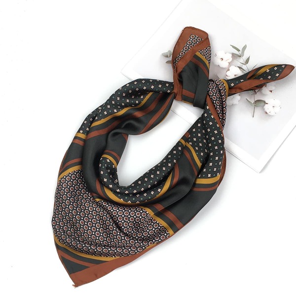 

Geometric Print Bandana, Multicolor