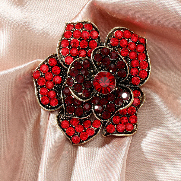 

Rhinestone Flower Design Brooch, Red