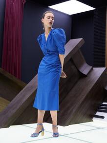 SHEIN 胸部扭結側收褶泡泡袖連衣裙 - 寶藍色 - 查看 1