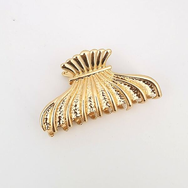 

Alloy Hair Claw, Gold