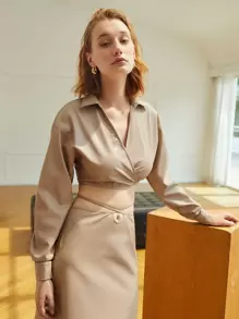 SHEIN Unity Solid Tie Back Crop Wrap PU Leather Blouse - Khaki - View 1