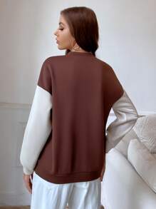 SHEIN Unity 字母圖案撞色落肩袖套頭衫 - 咖啡棕 - 查看 3