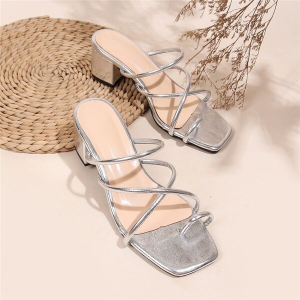 

Metallic Pattern Toe Ring Design Chunky Strappy Mules, Silver