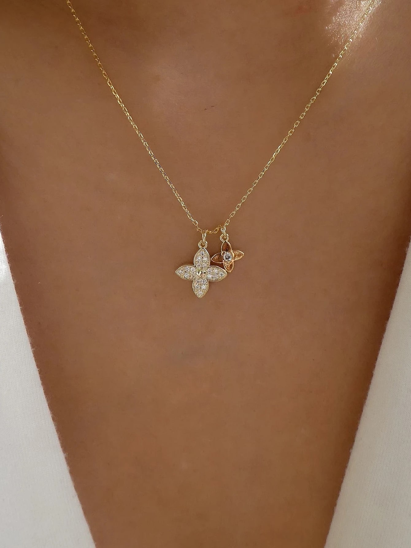 Rhinestone necklace