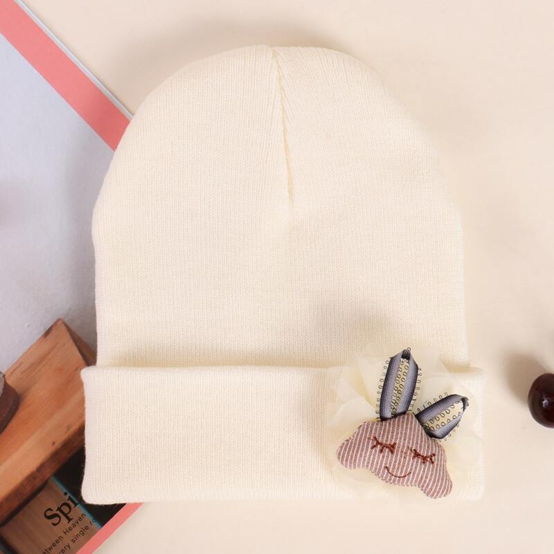 

1pc Cartoon Charm Beanie, Beige
