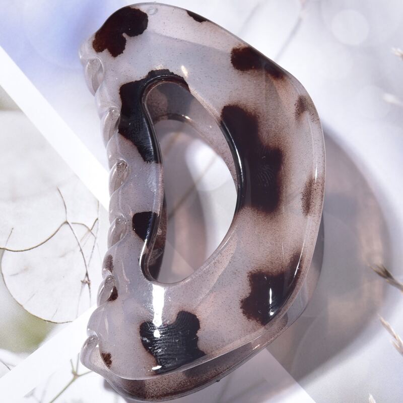 

Leopard Print Hair Claw, Multicolor