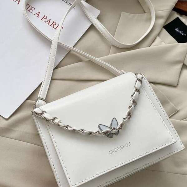 

Chain Decor Crossbody Bag, White