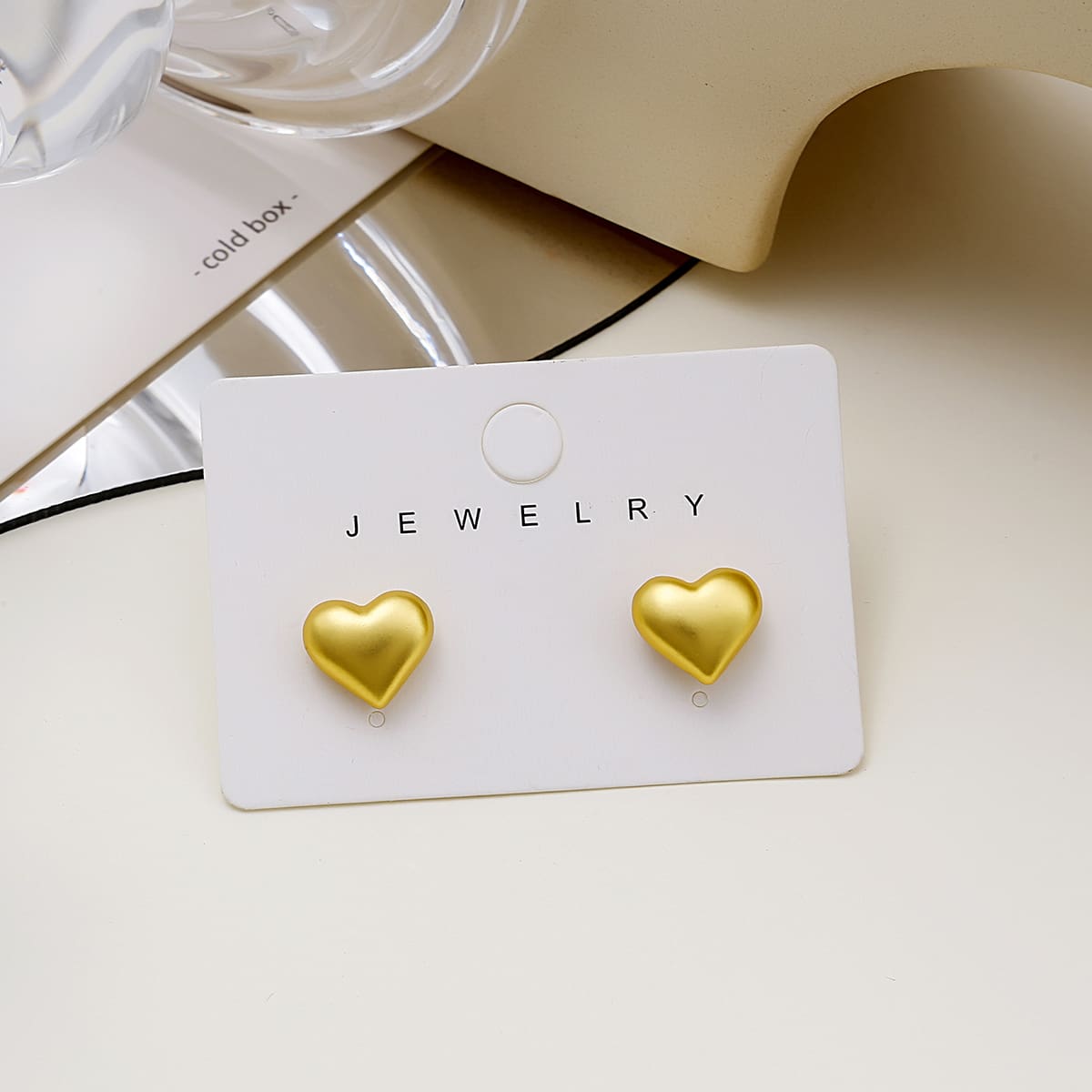 

Heart Decor Stud Earrings, Gold