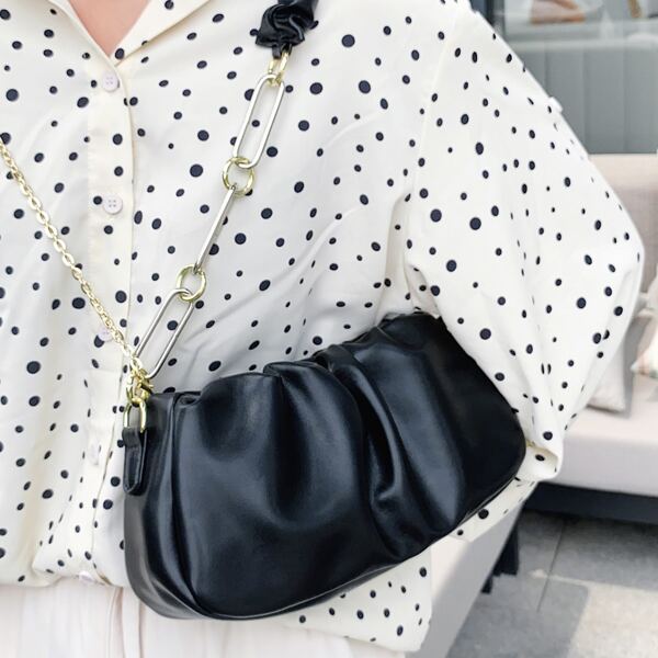 

Minimalist Ruched Bag, Black