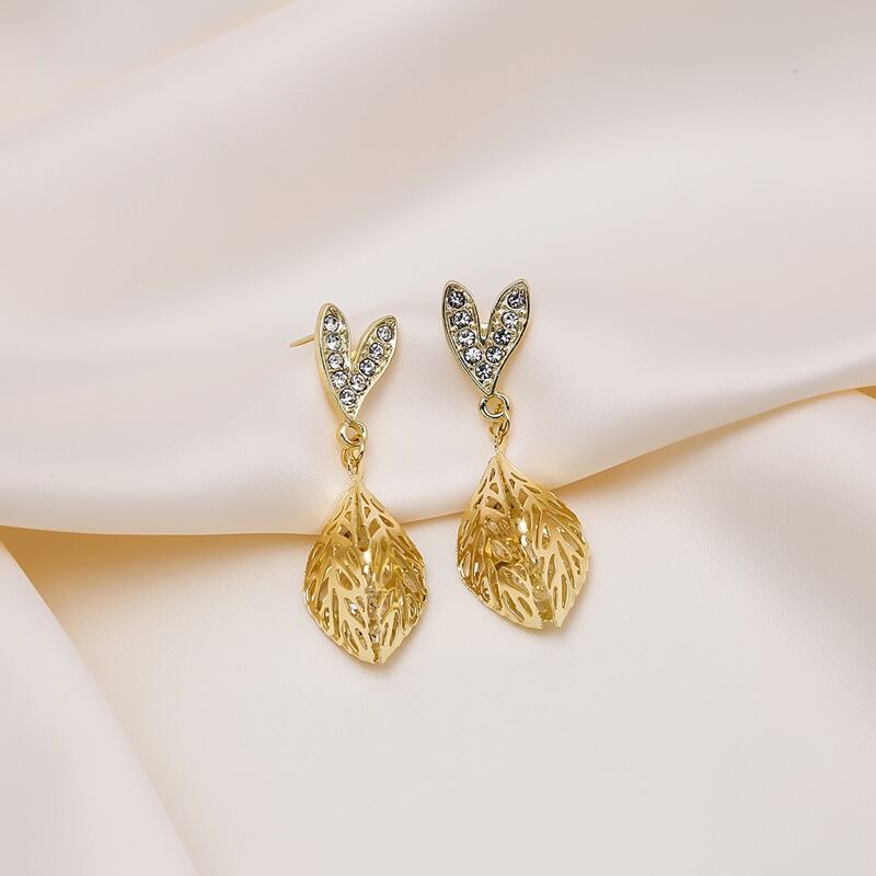

Leaf Drop Earrings, Gold