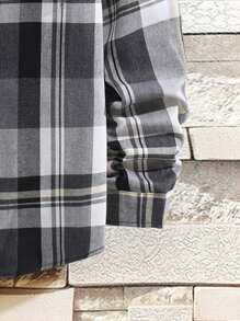 Manfinity Homme Men Plaid Drawstring Hooded Shirt Without Tee - Multicolor - View 4