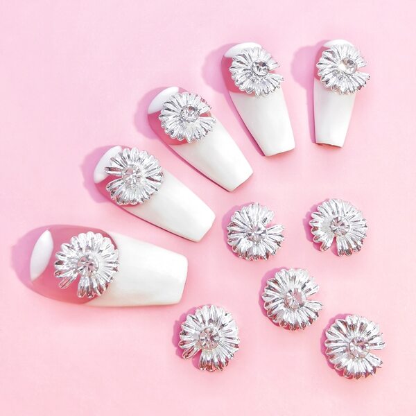 

10pcs Daisy Design Nail Art Decoration, Silver