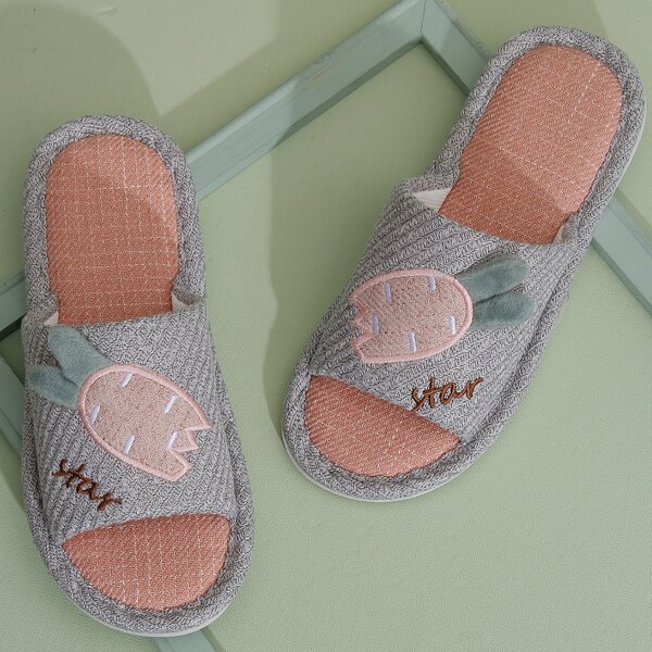 

Cartoon Applique Decor Bedroom Slippers, Pink