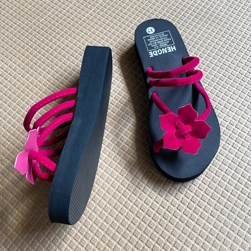 

Floral Decor Thong Platform Slides, Hot pink