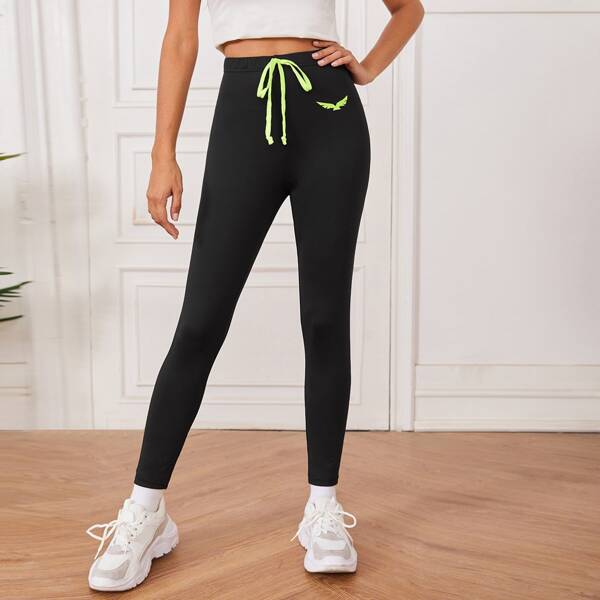 

Knot Front Eagle Print Leggings, Black