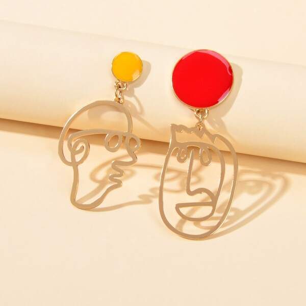 

Figure Graphic Drop Earrings, Gold