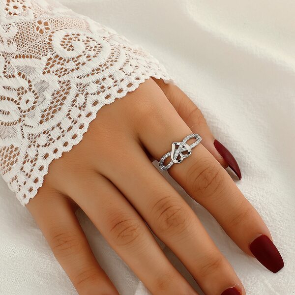 

Zircon Heart Decor Ring, Silver
