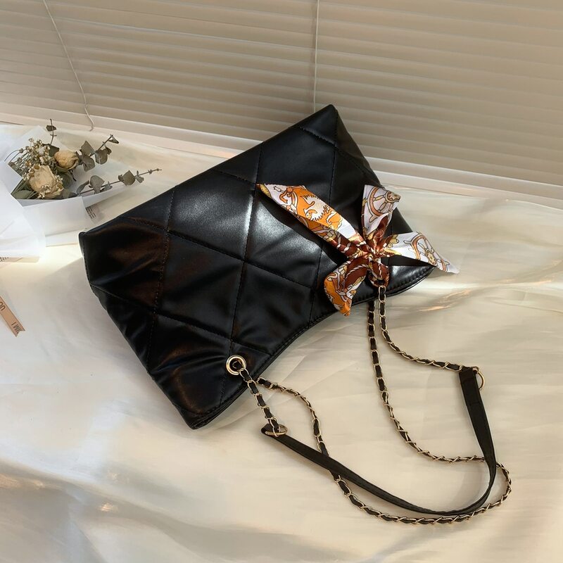 

Minimalist Quilted Scarf Decor Chain Shoulder Bag, Black