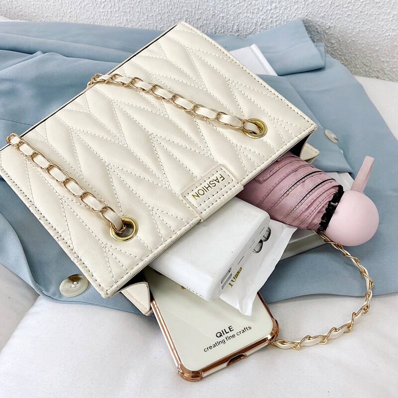 

Chevron Chain Bag, Beige