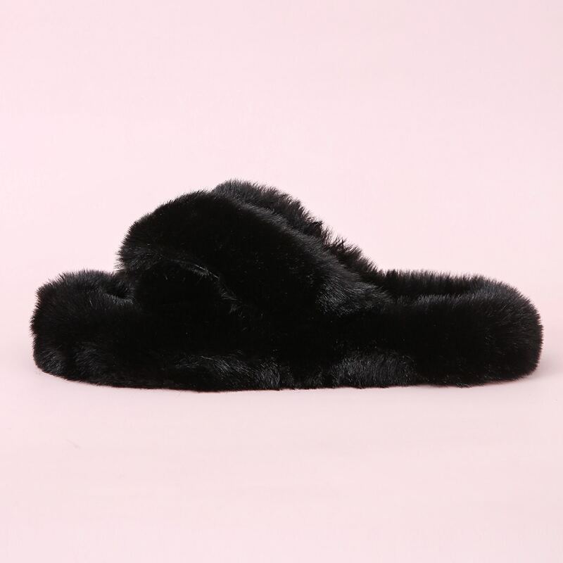 

Criss Cross Fluffy Slippers, Black