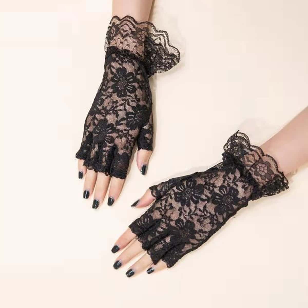 

Floral Lace Fingerless Gloves, Black