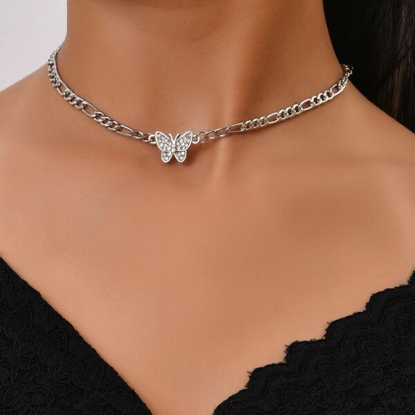 

Rhinestone Butterfly Decor Necklace, Silver