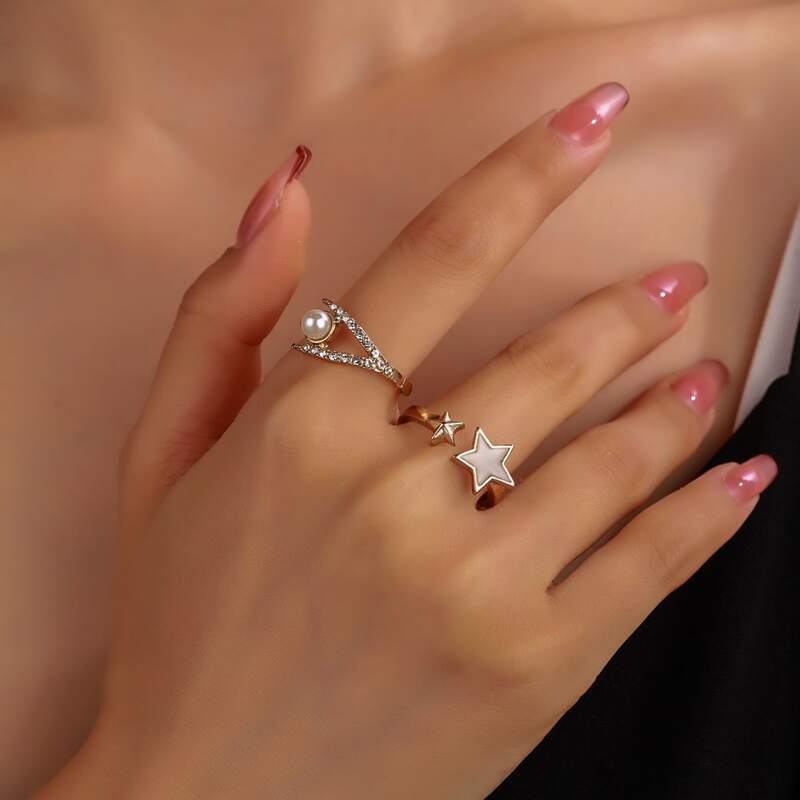 

2pcs Faux Pearl Decor Ring, Gold
