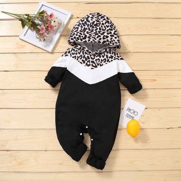 

Baby Boy Leopard Print Colorblock Jumpsuit, Multicolor