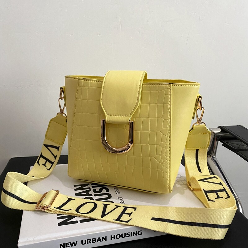 

Metal Decor Croc Embossed Crossbody Bag, Yellow