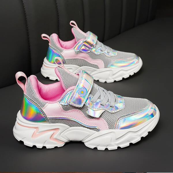 

Girls Holographic Mesh Panel Chunky Sneakers, Multicolor