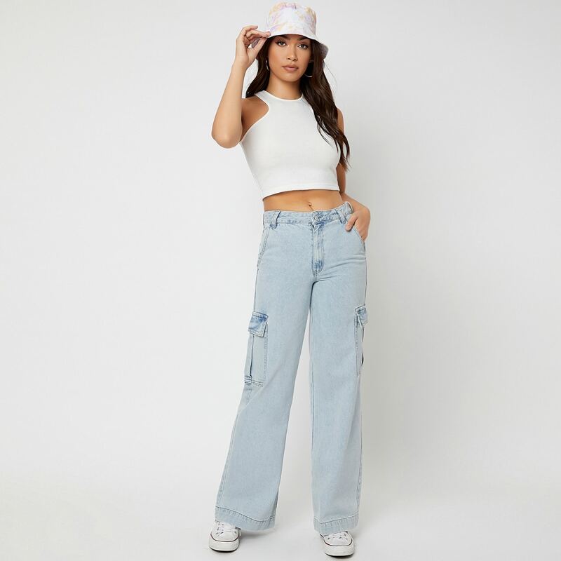 

Flap Pocket Cargo Jeans, Light wash