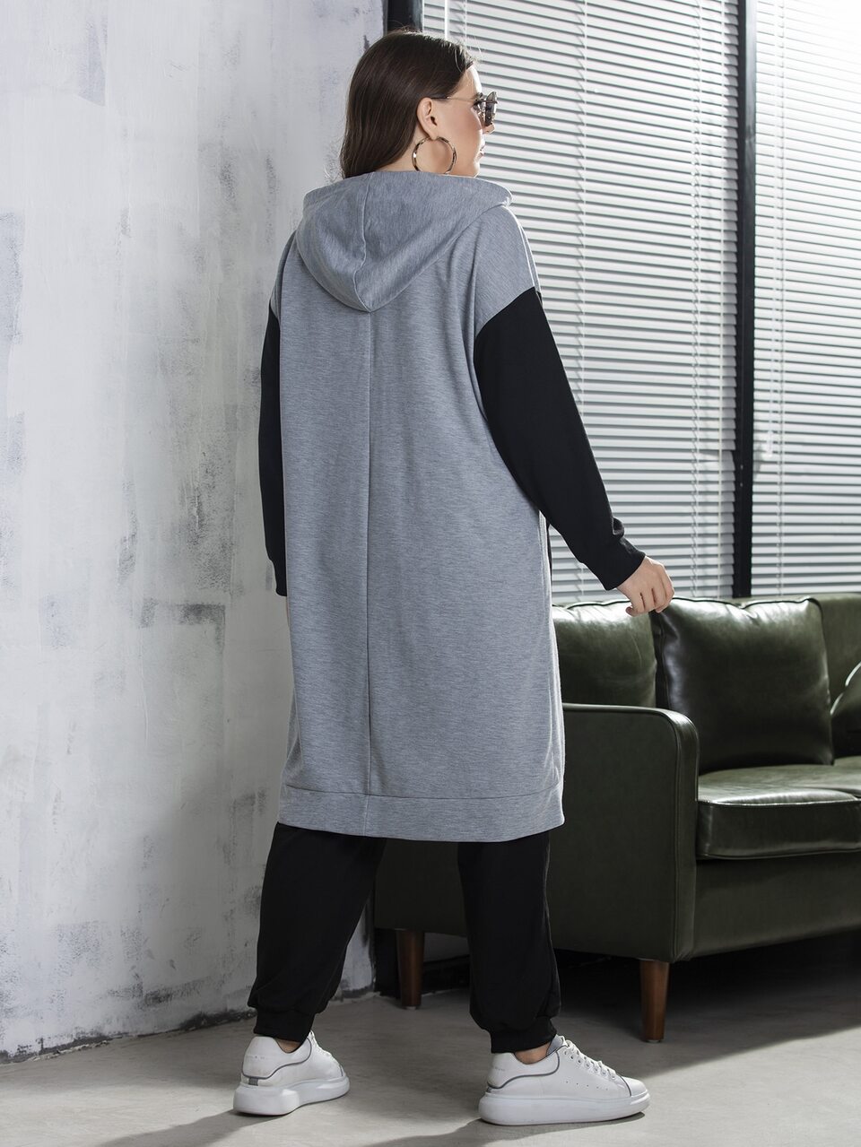 Plus Two Tone Pocket Patched Drawstring Longline Hoodie & Sweatpants