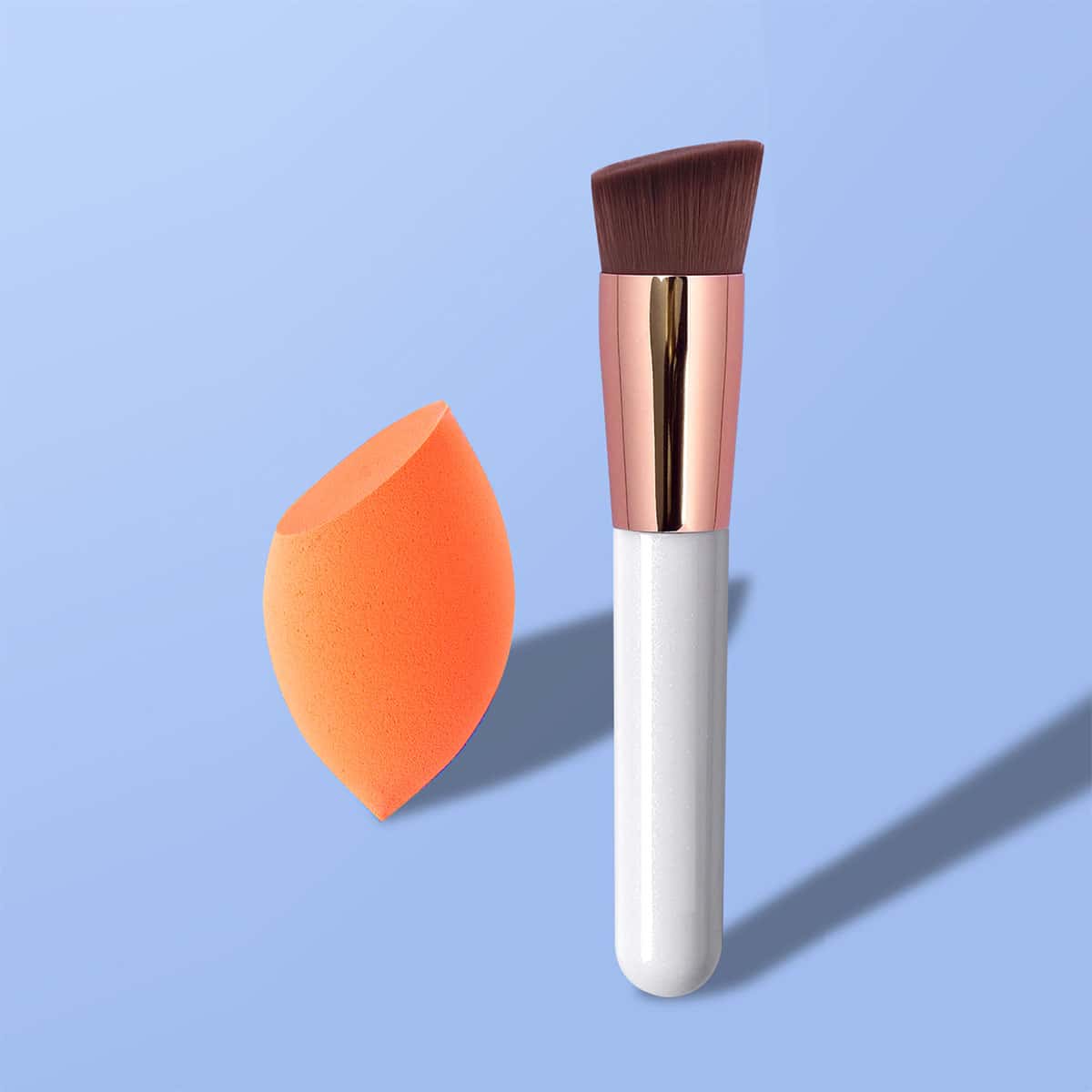 

1pc Foundation Brush & 1pc Makeup Sponge, White