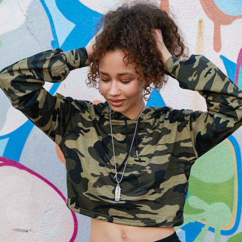 

Camo Drawstring Crop Hoodie, Multicolor