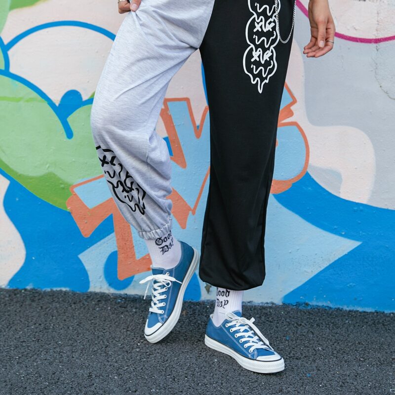 

Graphic Colorblock Sweatpants, Black and white