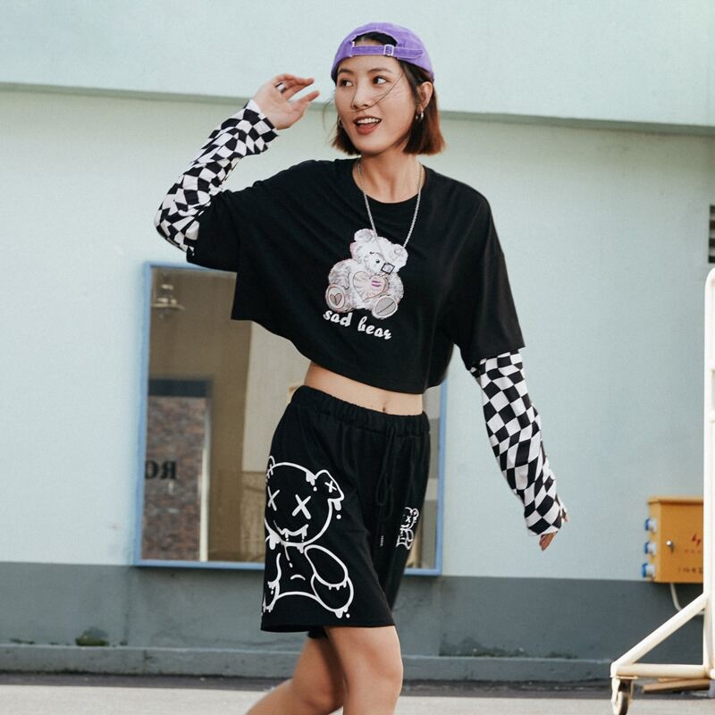 

2 In 1 Letter Cartoon Bear Graphic Crop Tee, Black