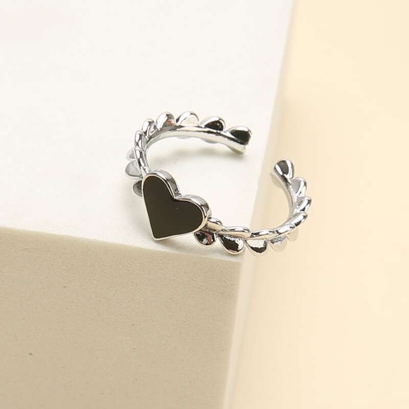 

Heart Decor Ring, Silver