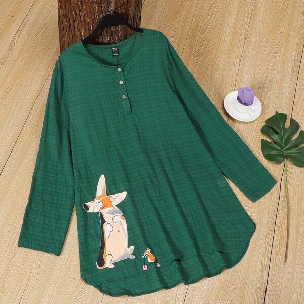 

Plus Cartoon Graphic Half Button High Low Hem Blouse, Dark green