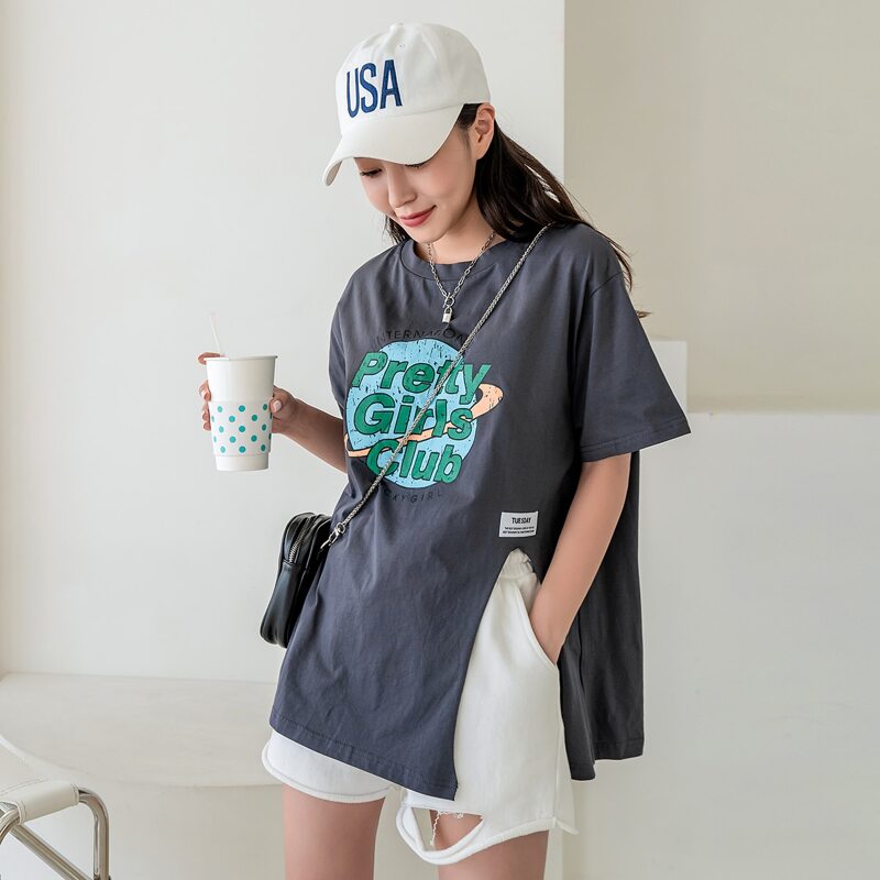 

Letter Graphic Patch Detail Split Hem Tee, Dark grey