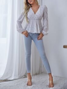 Blusa de lunares de cuello V bajo con fruncido - Blanco - Ver 4