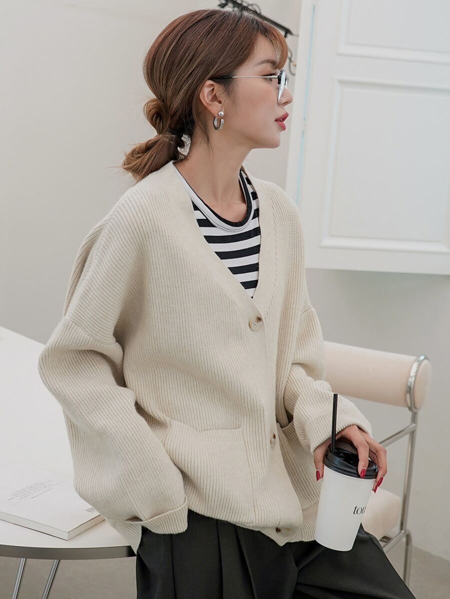 DAZY Áo len Mở Nút phía trước màu trơn Giải trí - Màu be - Xem 1