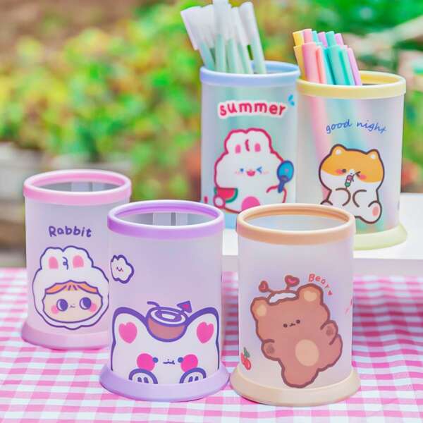 

2pcs Cartoon Graphic Random Pen Holder, Multicolor