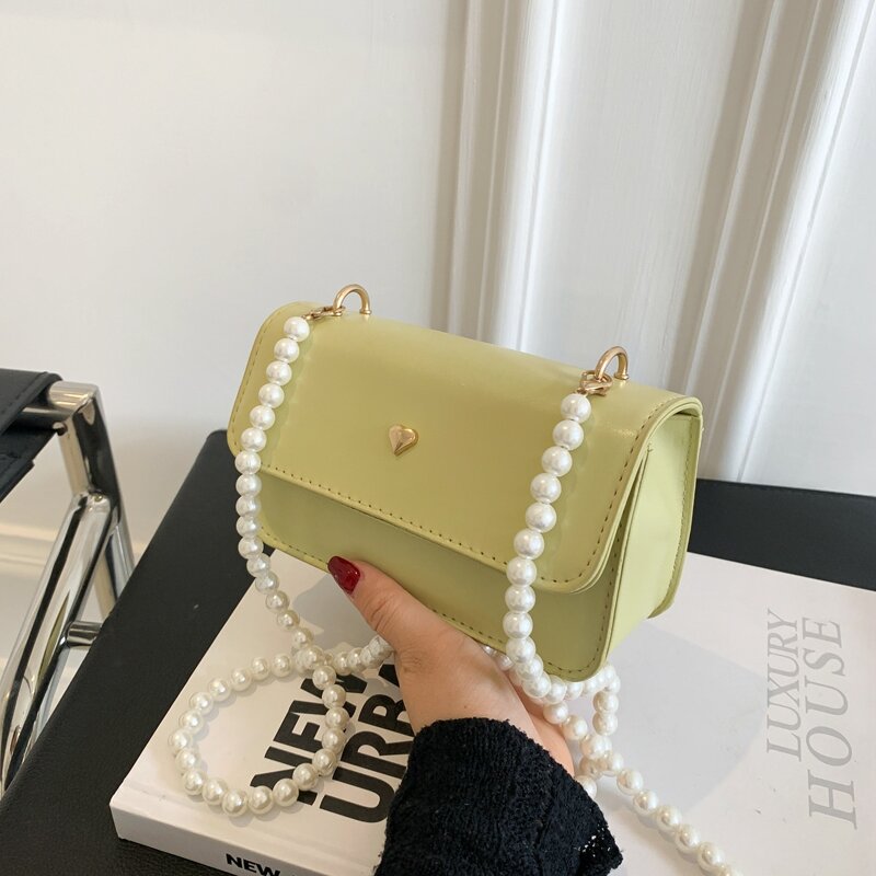 

Heart Decor Flap Crossbody Bag, Green