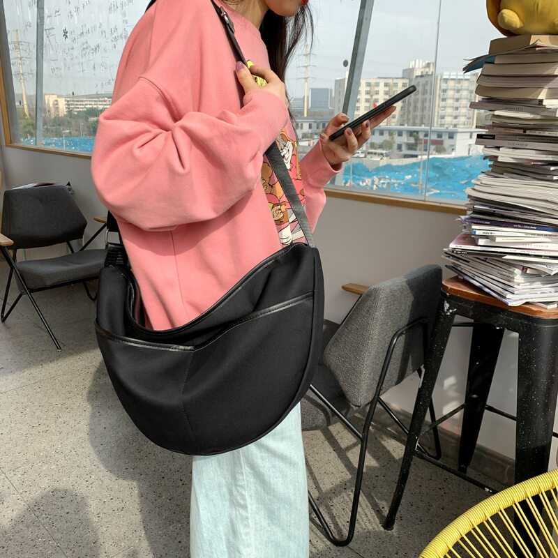 

Minimalist Crossbody Bag, Black