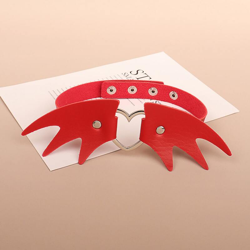 

Heart Decor Choker, Red