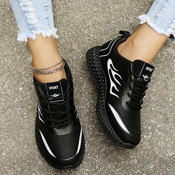 

Two Tone Graphic Breathable Running Shoes, Black and white