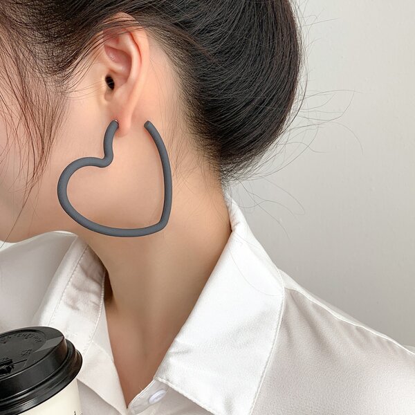

Heart Shaped Earrings, Dark grey