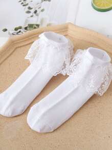 小女童蕾絲邊襪子