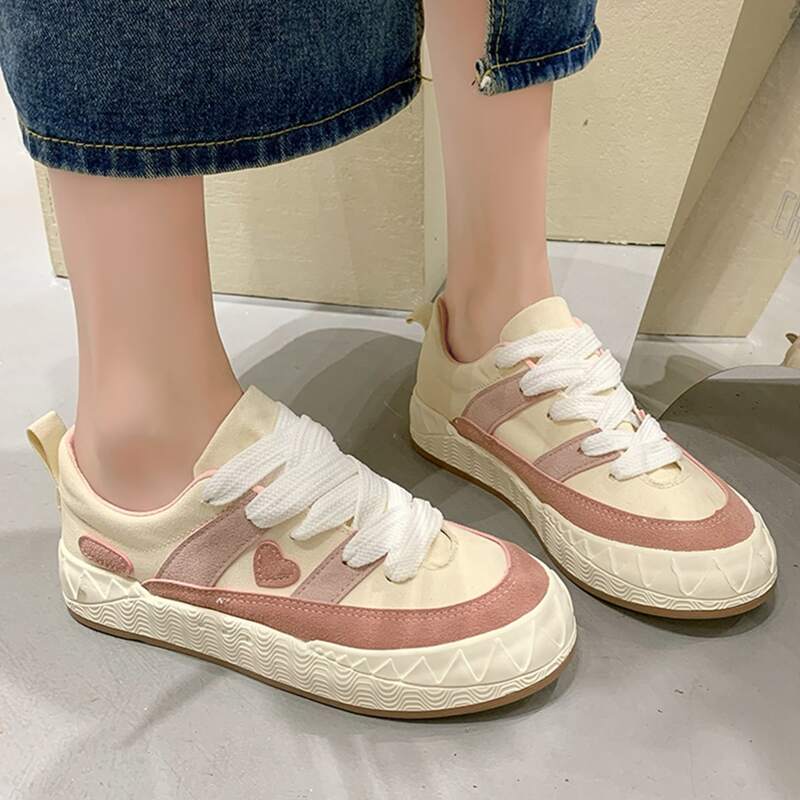

Heart Pattern Skate Shoes, Beige