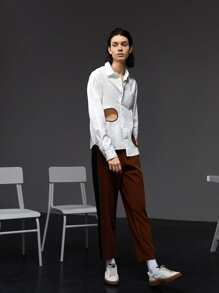 SARACAMILLE 男士商务休闲撞色剪裁不对称下摆衬衫，办公室 - 白色 - 查看 6